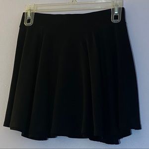 H&M black skirt